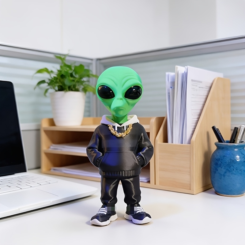 3D Printing Drawing - 1 Piece Green Alien Figure with